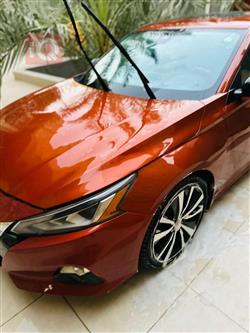 نيسان ألتيما